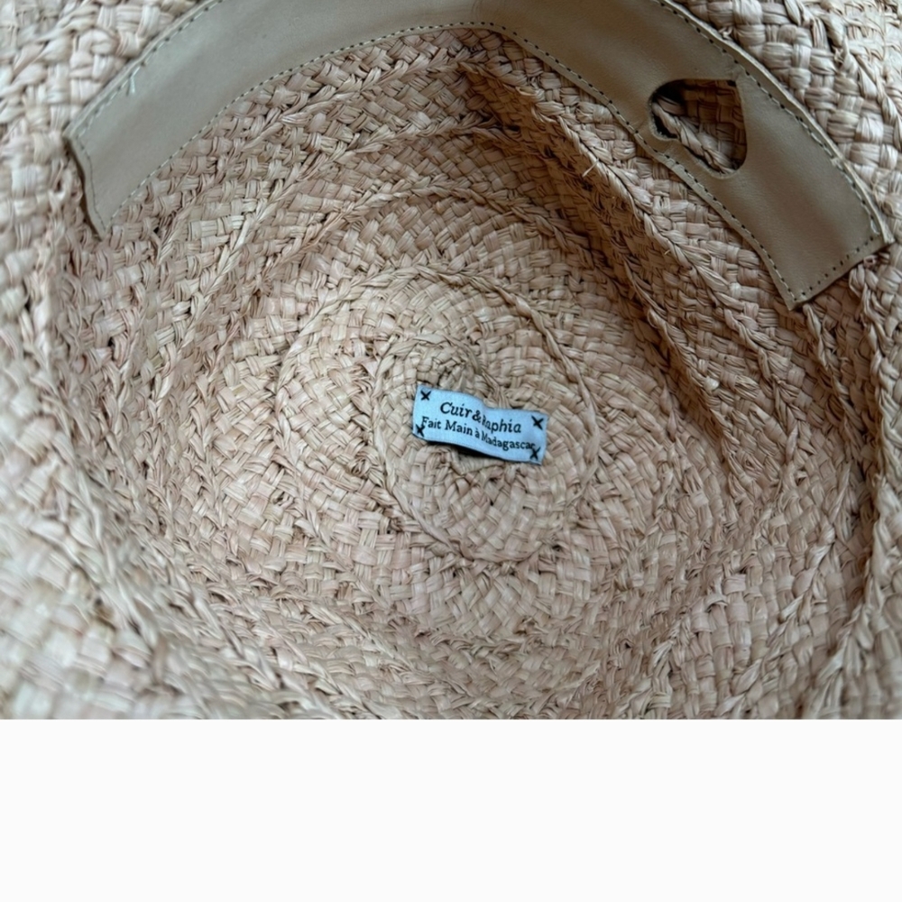 Sans Accident Beach Hat